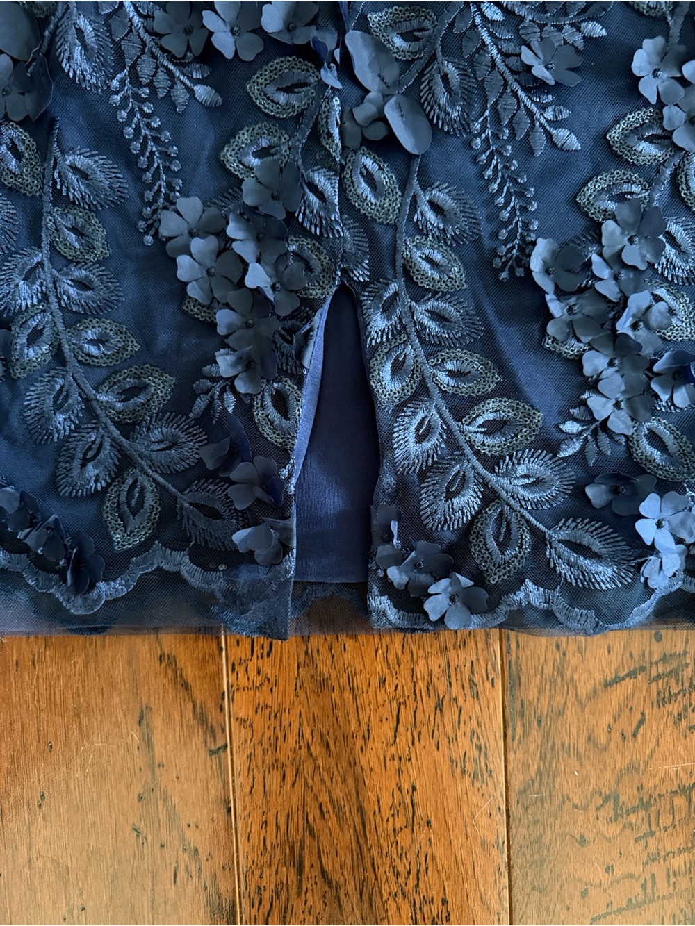 Carmen Marc Valvo Navy 3D Floral Midi Dress - Picture 4 of 9